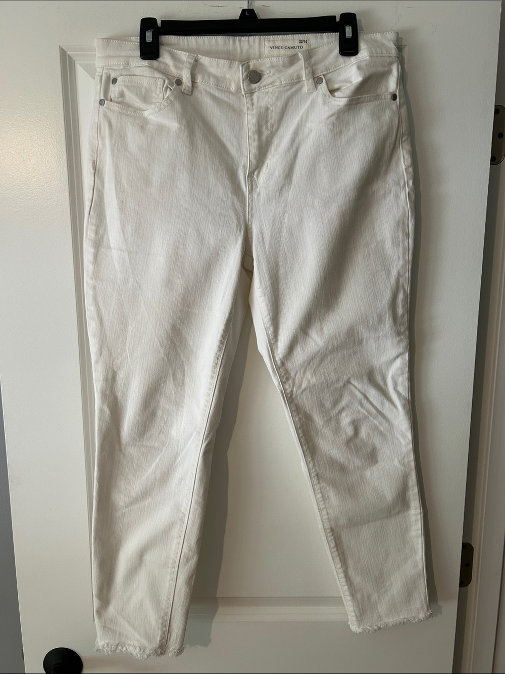 Vince Camuto White Skinny Jeans with Frayed Hem
